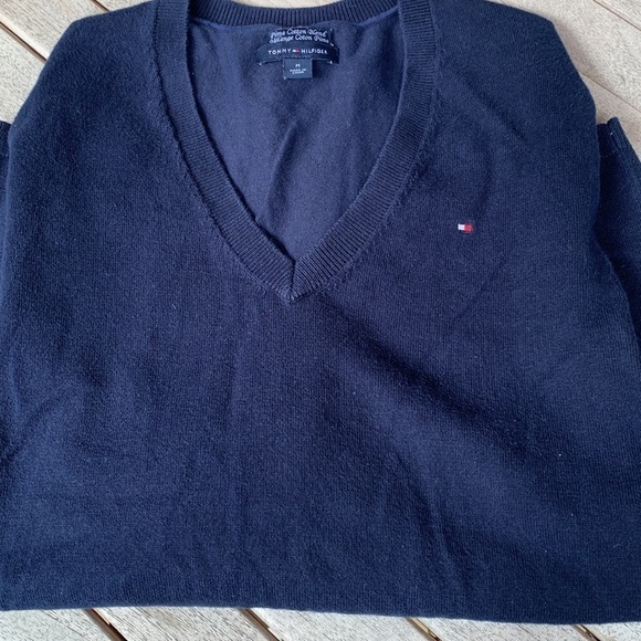 Tommy Hilfiger V-Neck Sweater - Picture 4 of 4